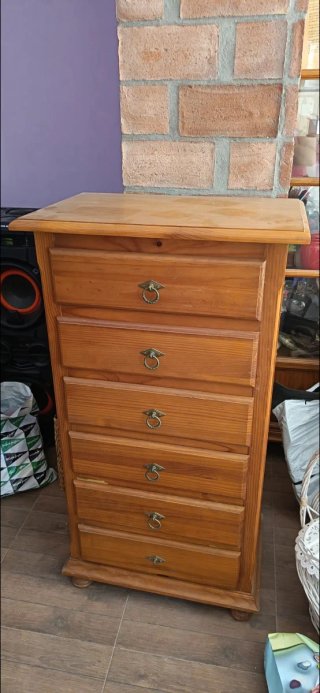 Cómoda de madera con 6 cajones