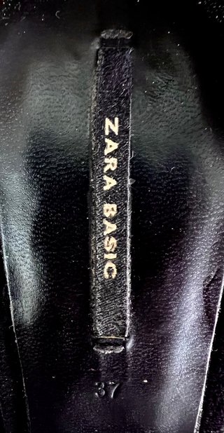 Zapatos de tacón negros para mujer