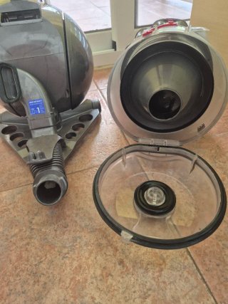 Aspirador Dyson Ball DC33c