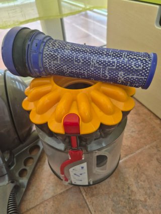 Aspirador Dyson Ball DC33c