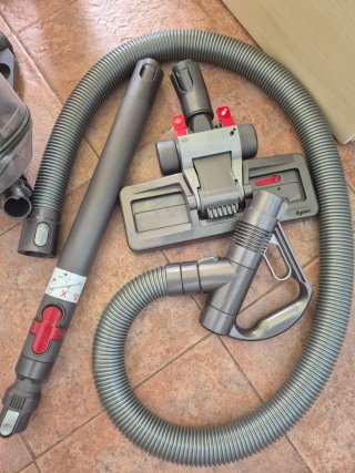 Aspirador Dyson Ball DC33c