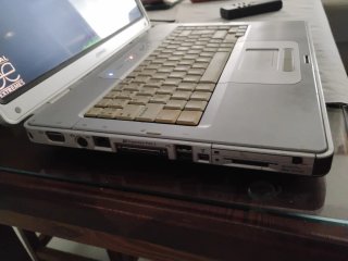 Ordenador portátil HP Compaq V5000
