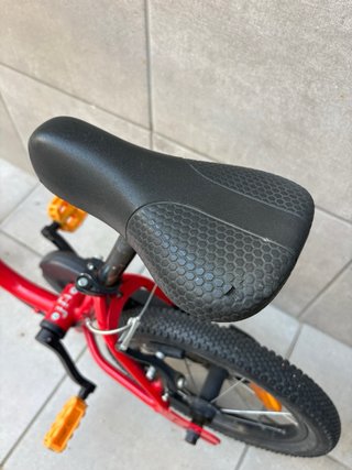 Bicicleta infantil Btwin 14” ideal para 3-5años.