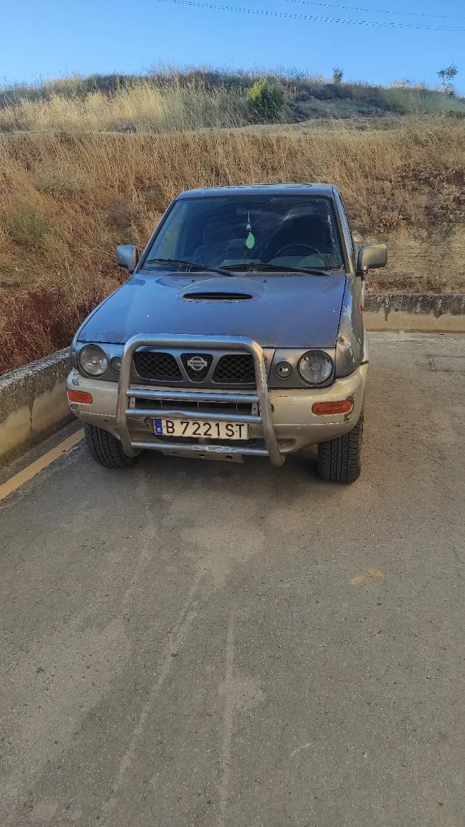 Nissan Terrano II 1997 - foto 1