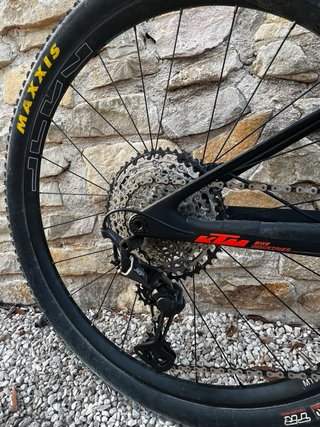KTM Scarp Carbono Talla M