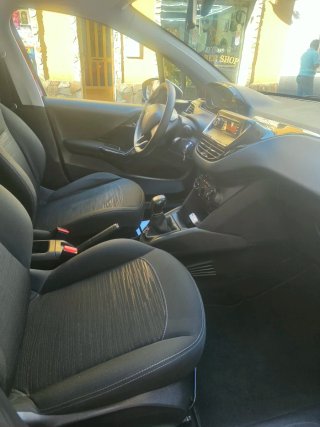 Peugeot 208 2016