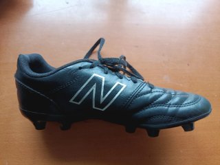 Botas de Fútbol New Balance Negras