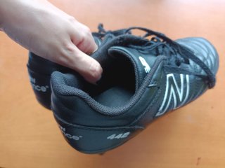 Botas de Fútbol New Balance Negras