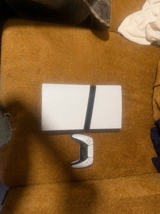 Ps5 Pro con 1 Mando