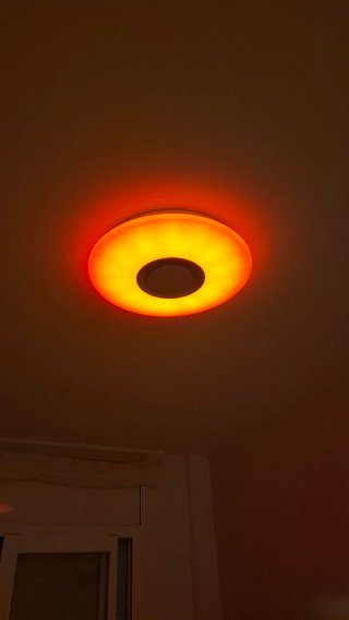 Plafón LED multicolor con altavoz y mando