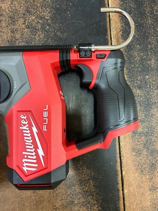 Tassellatore Milwaukee M12 FHAC16