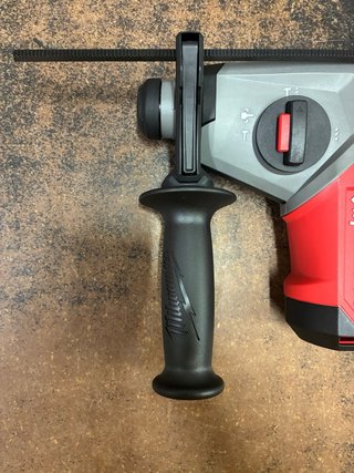 Tassellatore Milwaukee M12 FHAC16