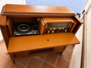 Mueble Radio Tocadiscos Antiguo Madera