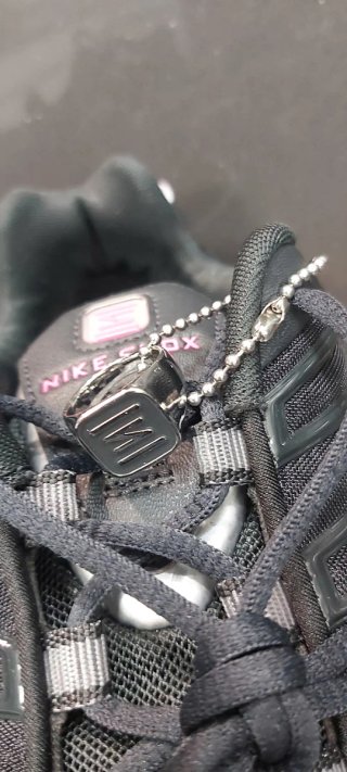 Zapatillas Nike Shox  Negro Rosa