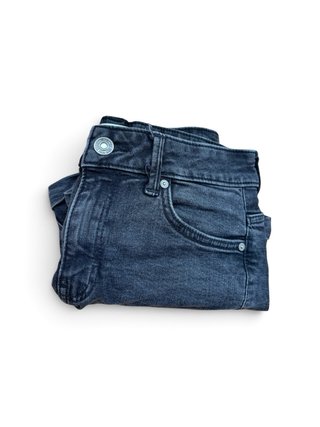Pantalón corto vaquero negro