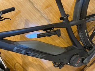 Bicicleta Eléctrica CUBE ACID HYBRID ONE 29 15”