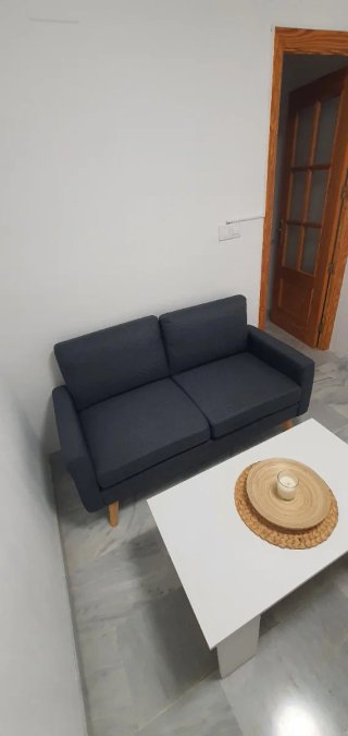 Sofá de 2 plazas gris (nuevo)
