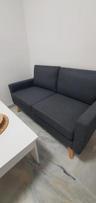 Sofá de 2 plazas gris (nuevo)
