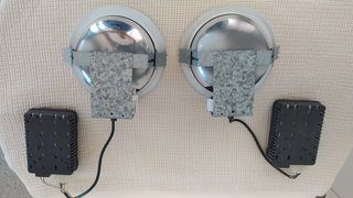 2 Focos empotrables fluorescentes