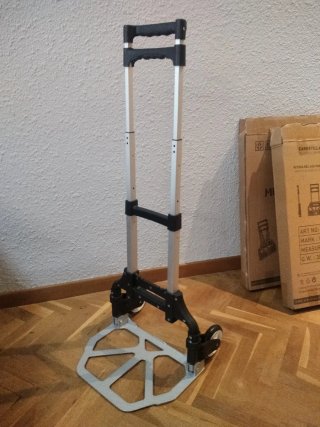 Carretilla de transporte plegable. Carga: 75 kg.