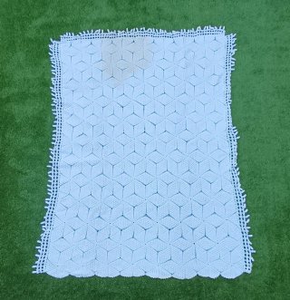 Colcha de ganchillo artesanal blanca