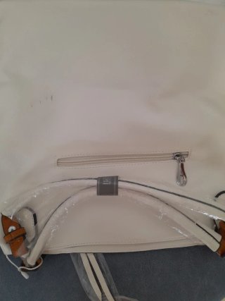Bolso polipiel blanco y rojo nuevo