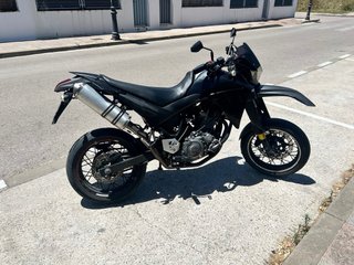 Yamaha XT660X Supermotard Negra