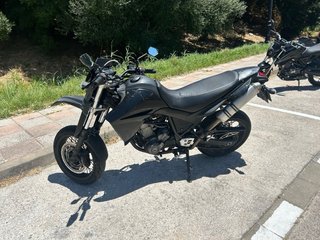 Yamaha XT660X Supermotard Negra
