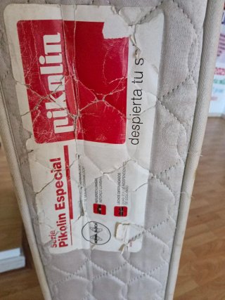 Estructura de nido, somier sin patas y colchón.