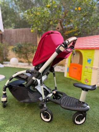 Carrito de bebé con patinete se puede vender sin