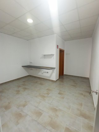 Alquiler local oficina 70 m2 polígono casa grande