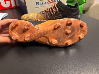 Botas de fútbol Puma Talla 41