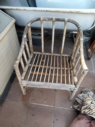 Sofá y sillón de bambú