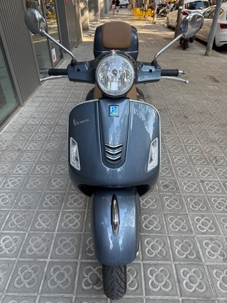 Vespa GTS125 ABS ASR 2017, 6.600km, siempre garaje