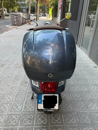Vespa GTS125 ABS ASR 2017, 6.600km, siempre garaje