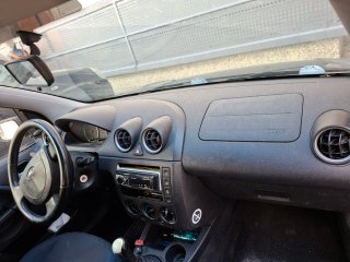 Ford Fiesta 2004