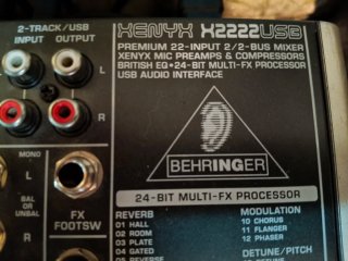 Etapa Potencia Behringer + Mesa Mezclas