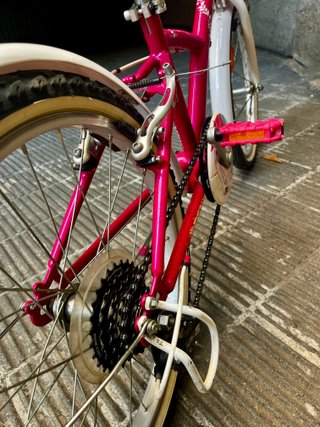 Bicicleta infantil B'Twin 20 fucsia