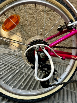 Bicicleta infantil B'Twin 20 fucsia