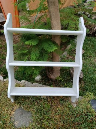 Estantería blanca de madera