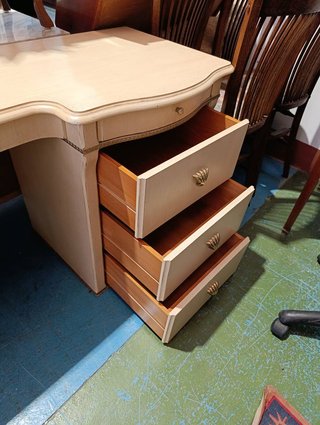 ESCRITORIO CLÁSICO VINTAGE DOBLE CAJONERA