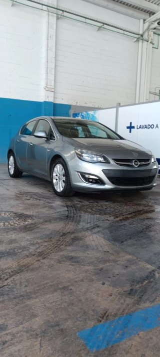 Opel Astra 2013