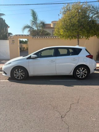 Toyota Auris 2016