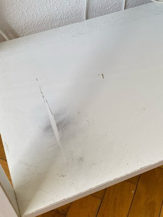 Estantería blanca de madera