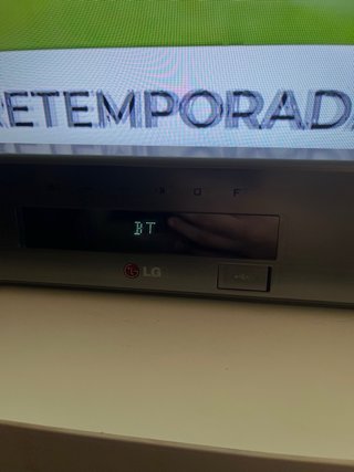 Barra de sonido LG Negra y Plateada