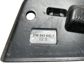 Placa cierre puerta del dcha VW Transporter 03-15