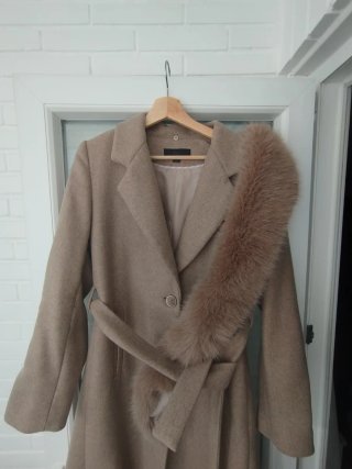 Abrigo Zara Talla L Marrón