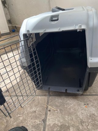 Transportín para mascotas gris y negro