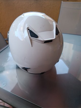 Casco de moto Scorpion y guantes AceRats
