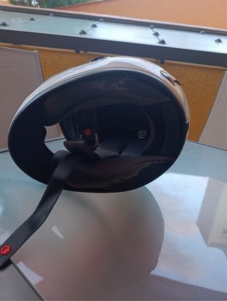 Casco de moto Scorpion y guantes AceRats